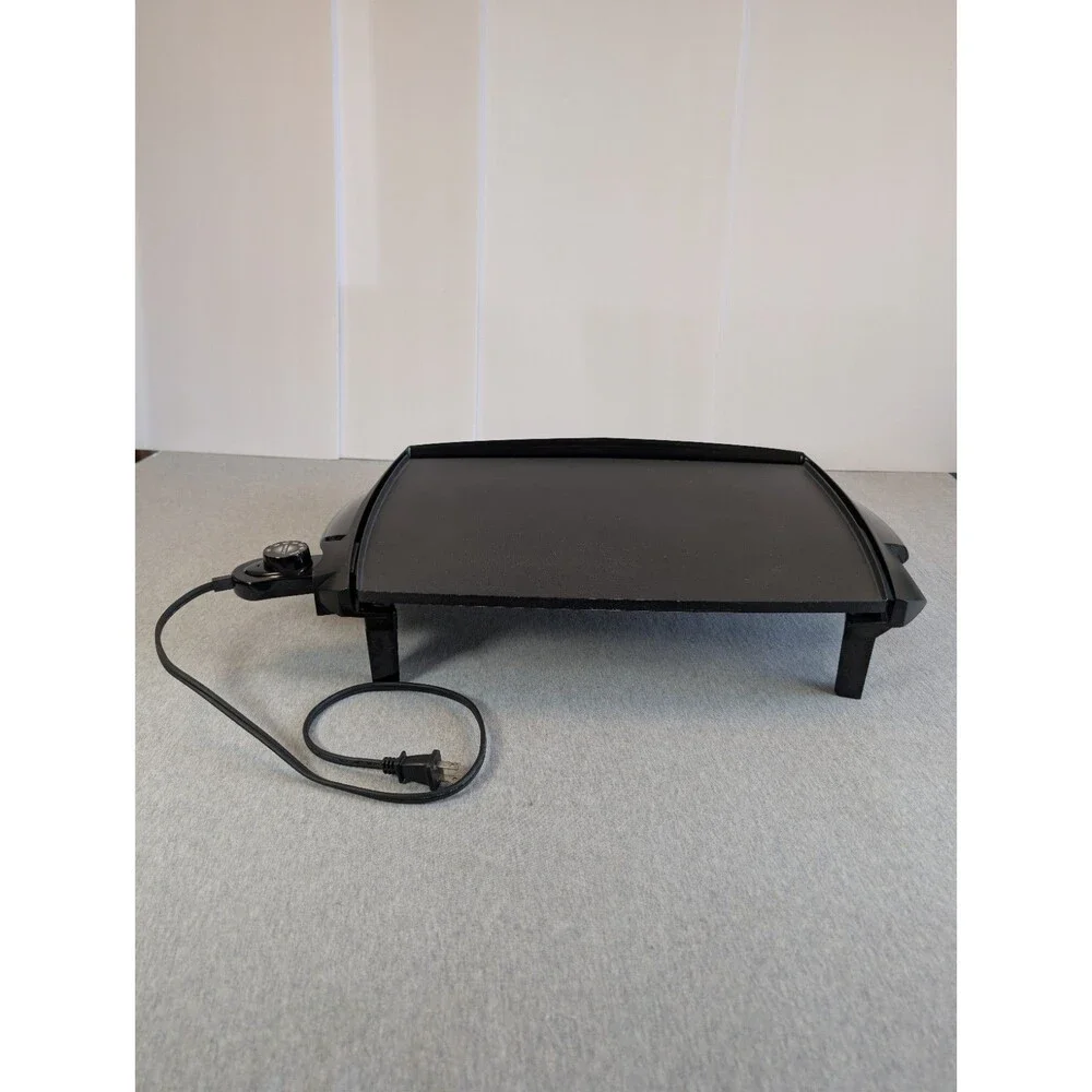 Presto Tilt'nDrain BigGriddle 1500W Adjustable Temp Electric Griddle Black 07046